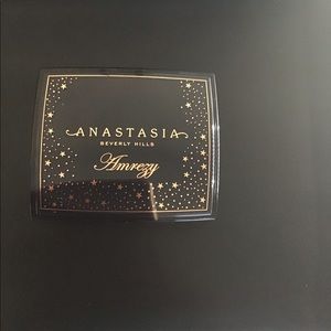 Anastasia Beverly Hills Amrezy Highlighter